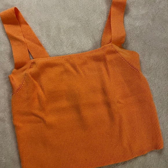 ZARA Crop top - Picture 2 of 3
